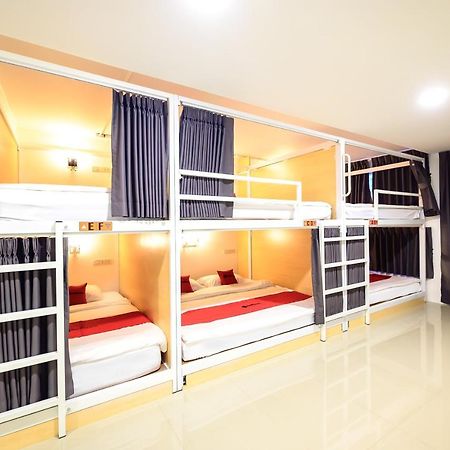 The Living Block Hotel Bangkok Exterior foto