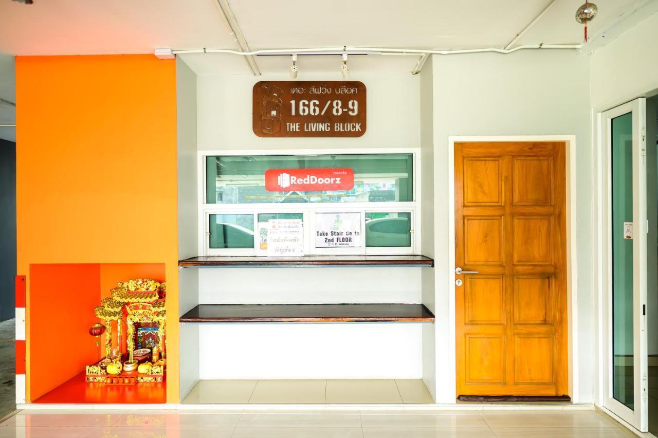 The Living Block Hotel Bangkok Exterior foto
