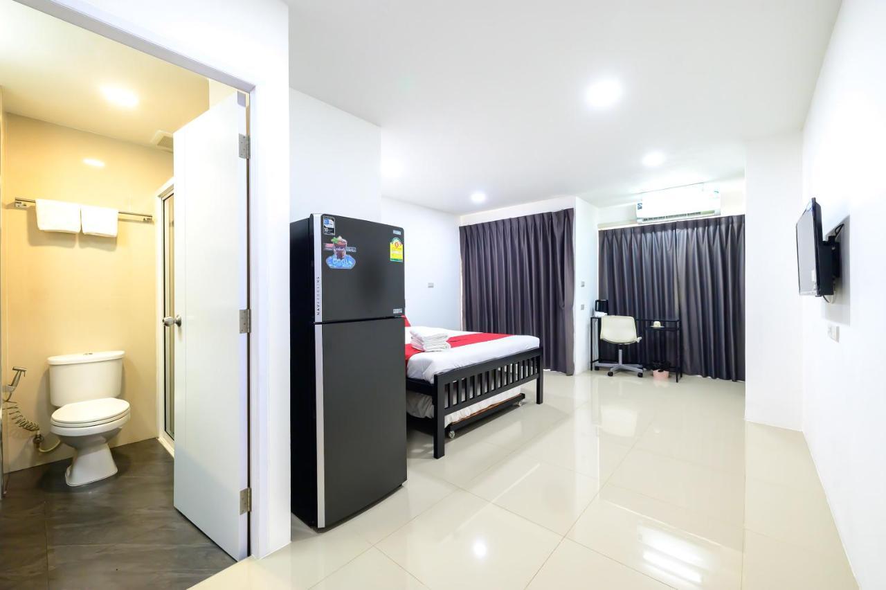 The Living Block Hotel Bangkok Exterior foto