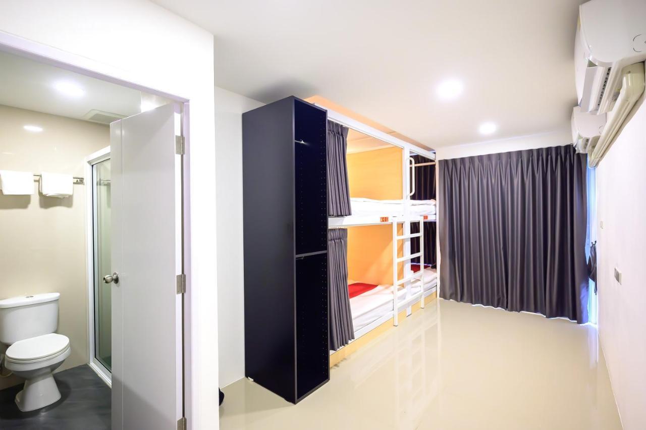 The Living Block Hotel Bangkok Exterior foto